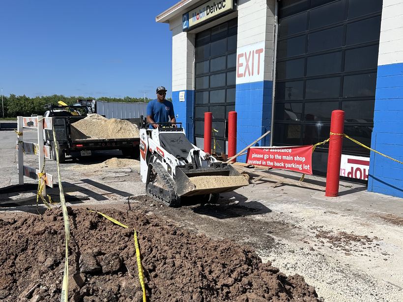 Commercial excavation job with compact equipment